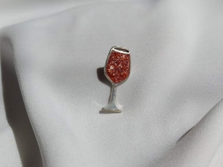 Brooch "Wine Glass"